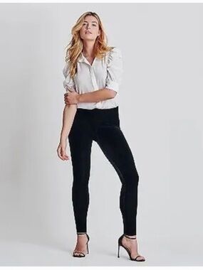 SPANX Assets LIKE NEW Black High-Rise Skinny Suede Leggings